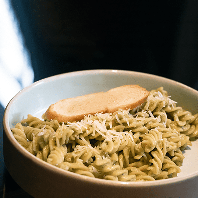 platillo pasta pesto